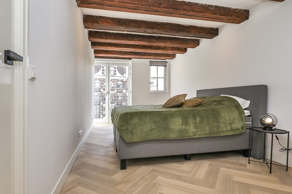 Medium property photo - Nieuwezijds Voorburgwal, 1012 RZ Amsterdam